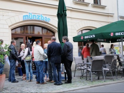 照片: M&amp;uuml;nzbar